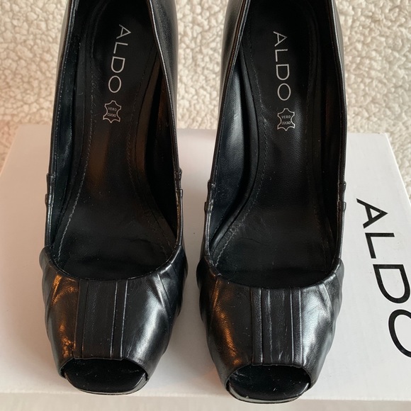 Aldo high heels, black leather, size 8. - Picture 3 of 10